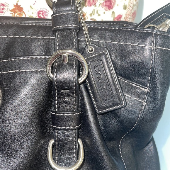 Coach medium size black bag with tag - Picture 7 of 10